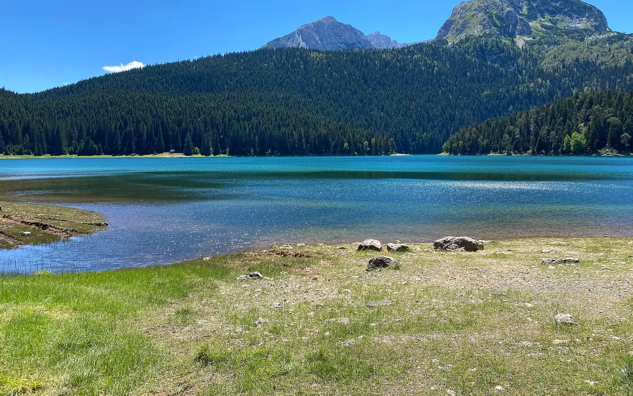 Schwarzer See und Durmitorgebirge